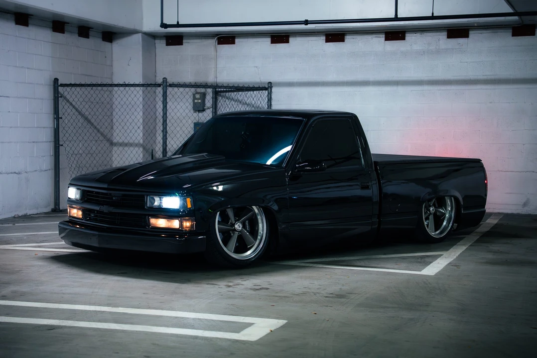 Chevrolet C/K 4th Gen - Image 15 of 31