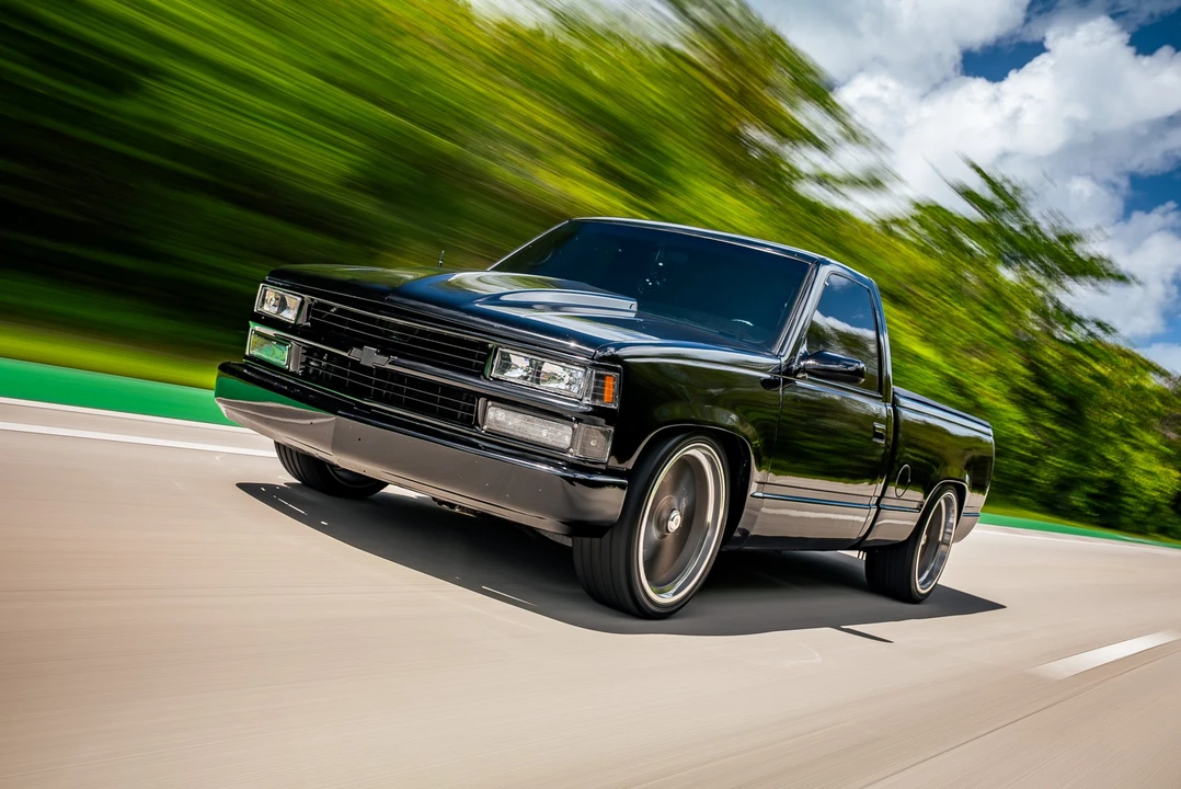 Chevrolet C/K 4th Gen - Image 8 of 31