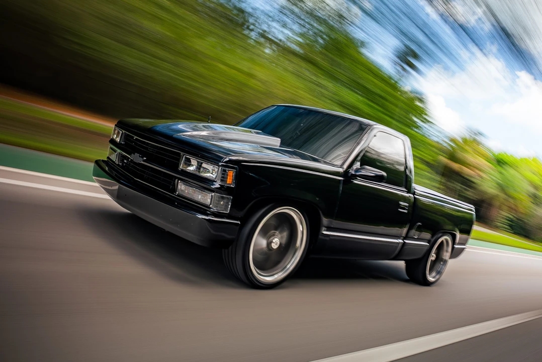 Chevrolet C/K 4th Gen - Image 13 of 31
