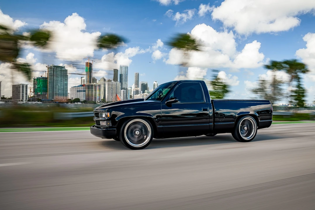 Chevrolet C/K 4th Gen - Image 17 of 31