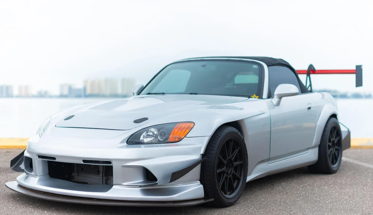 2002 Honda AP1 S2000 - Image 2 of 31