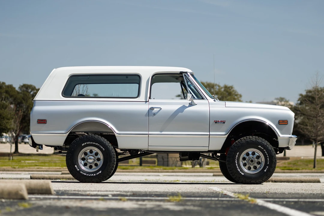 1971 GMC Jimmy 1st Gen - Image 15 of 31