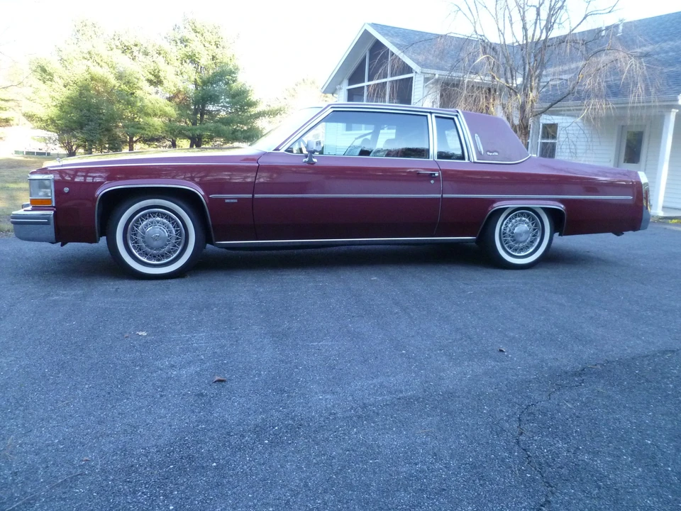 1981 Cadillac DeVille 5th Gen - Image 16 of 31