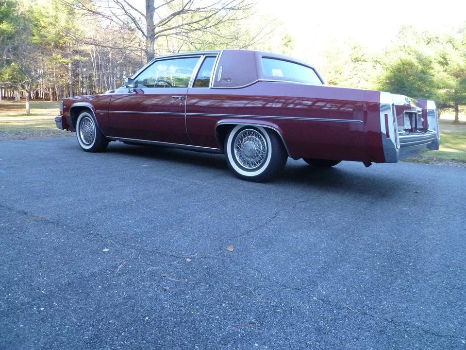 1981 Cadillac DeVille 5th Gen - Image 17 of 31