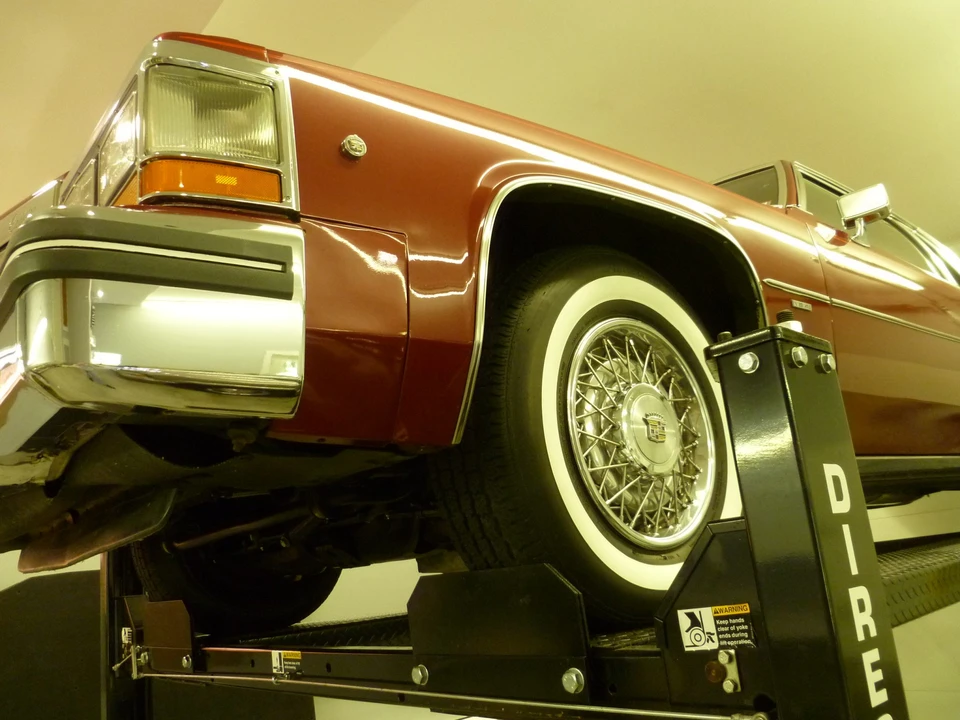 1981 Cadillac DeVille 5th Gen - Image 30 of 31