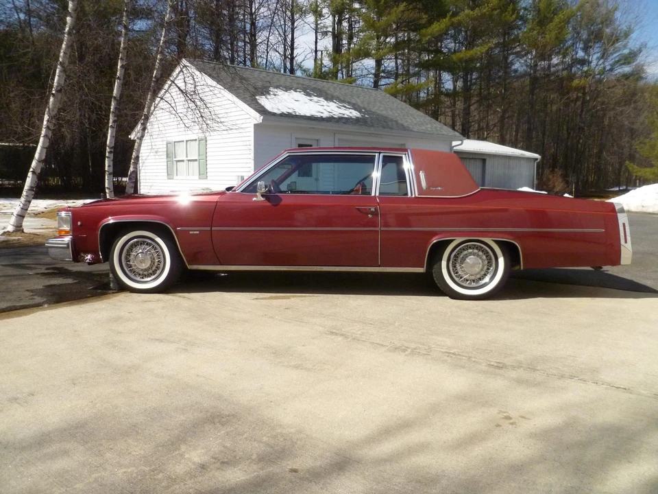 1981 Cadillac DeVille 5th Gen - Image 5 of 31