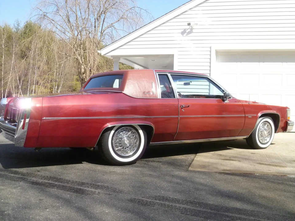 1981 Cadillac DeVille 5th Gen - Image 10 of 31