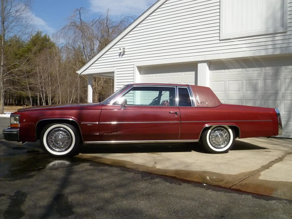 1981 Cadillac DeVille 5th Gen - Image 4 of 31