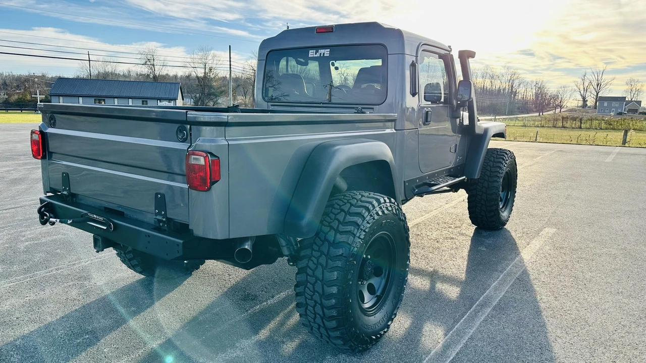 2005 Jeep TJ Wrangler - Image 9 of 31
