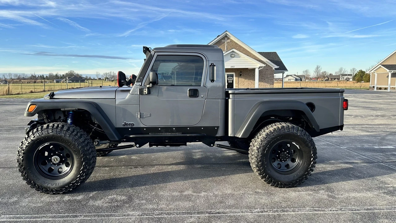 2005 Jeep TJ Wrangler - Image 12 of 31