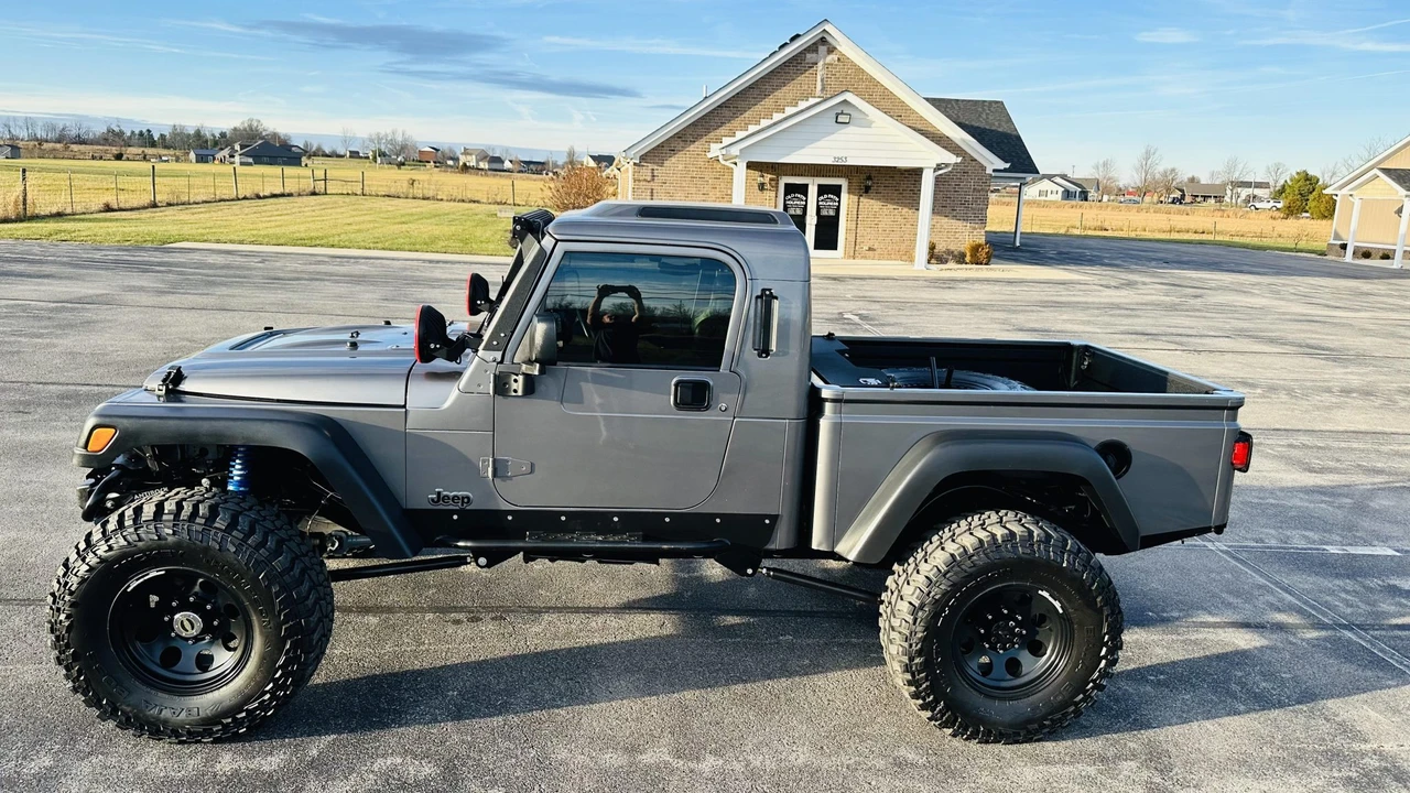 2005 Jeep TJ Wrangler - Image 13 of 31