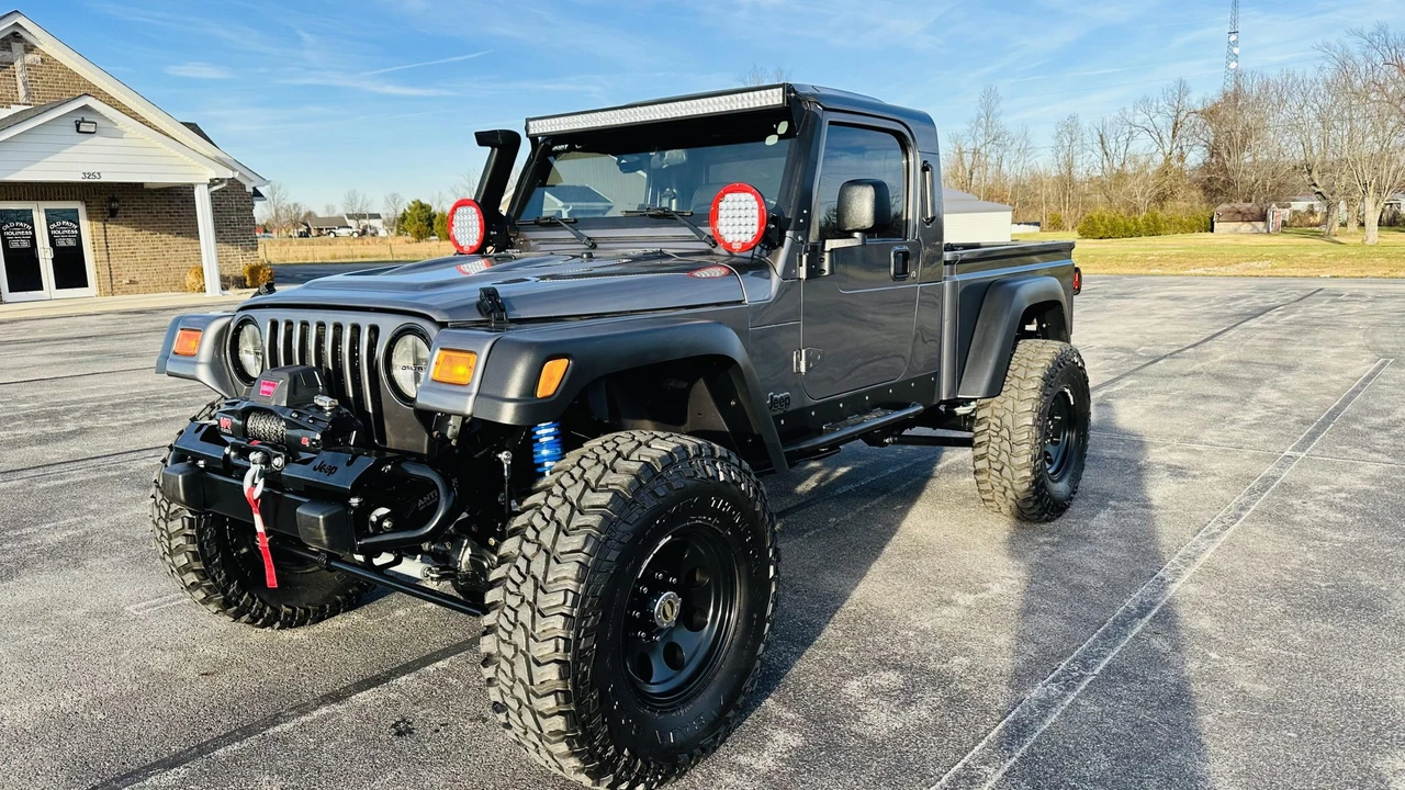 2005 Jeep TJ Wrangler - Image 2 of 31