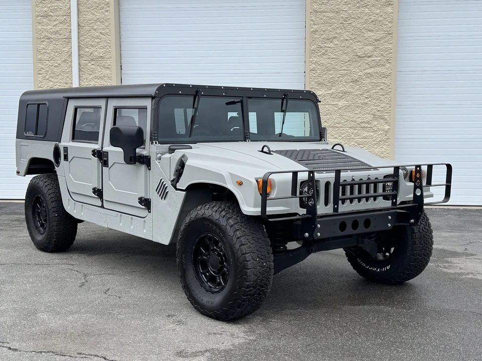 Hummer HMMWV - Image 14 of 31