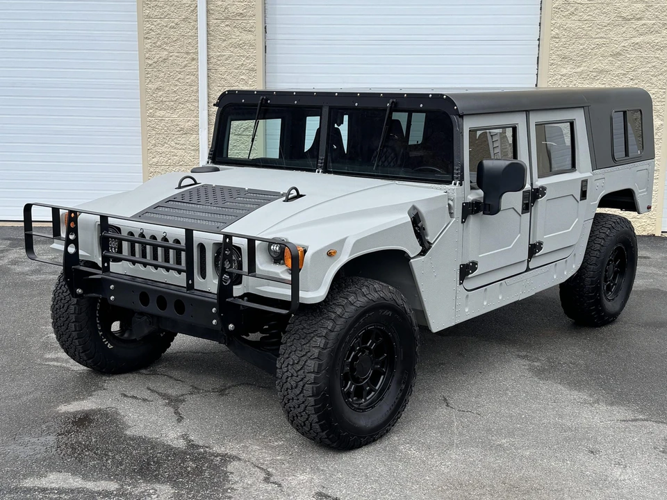 Hummer HMMWV - Image 2 of 31