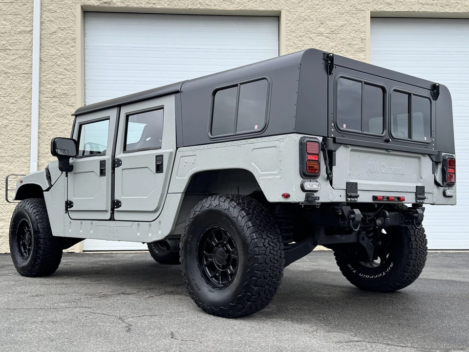 Hummer HMMWV - Image 28 of 31