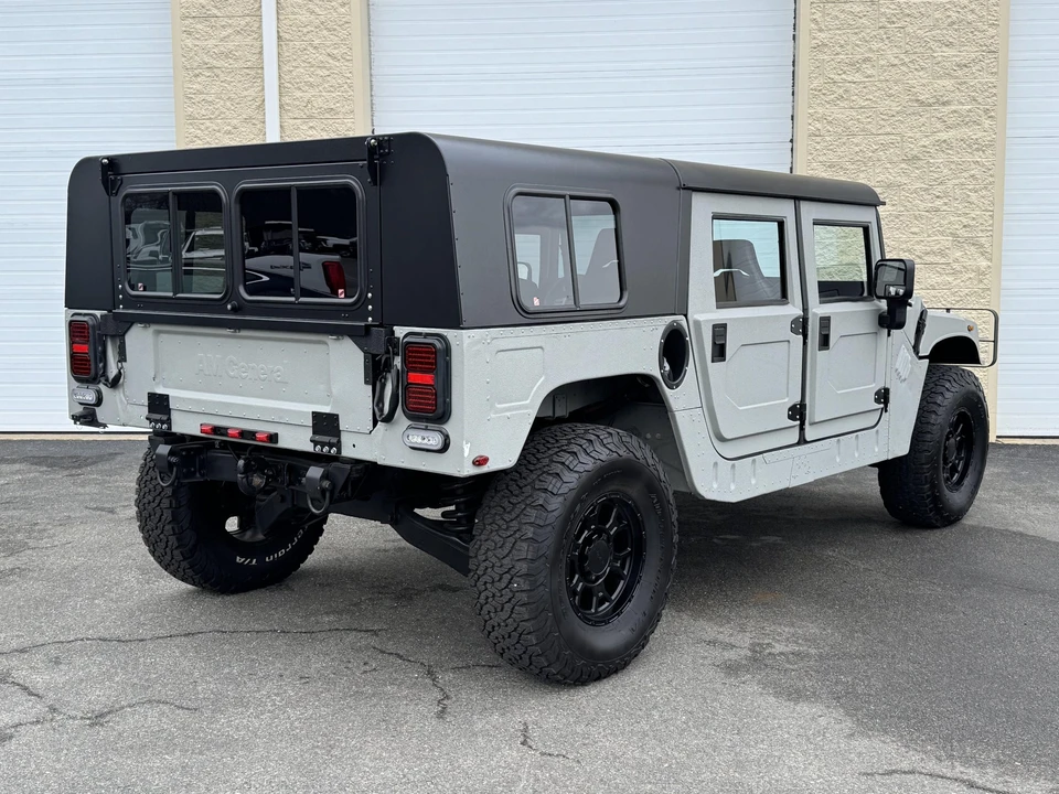 Hummer HMMWV - Image 22 of 31