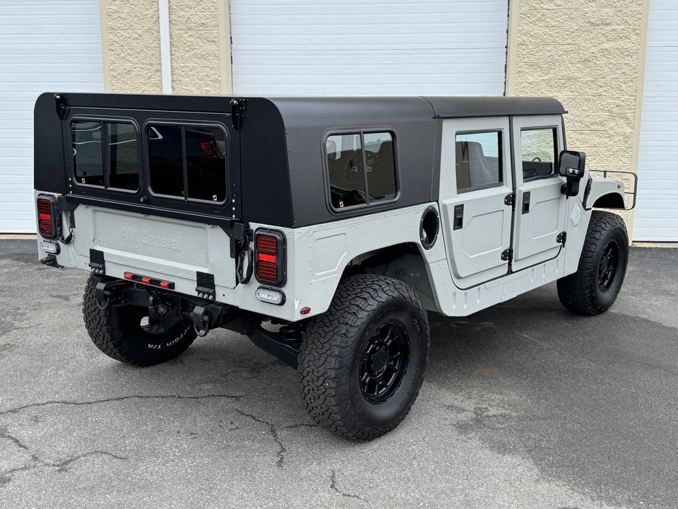 Hummer HMMWV - Image 23 of 31
