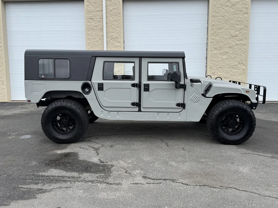 Hummer HMMWV - Image 20 of 31
