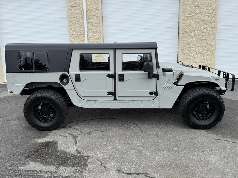 Hummer HMMWV - Image 19 of 31