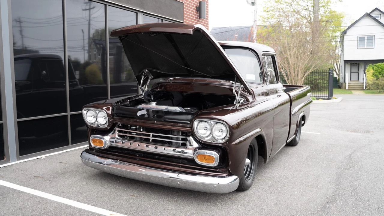 1958 Chevrolet Task Force - Image 21 of 31