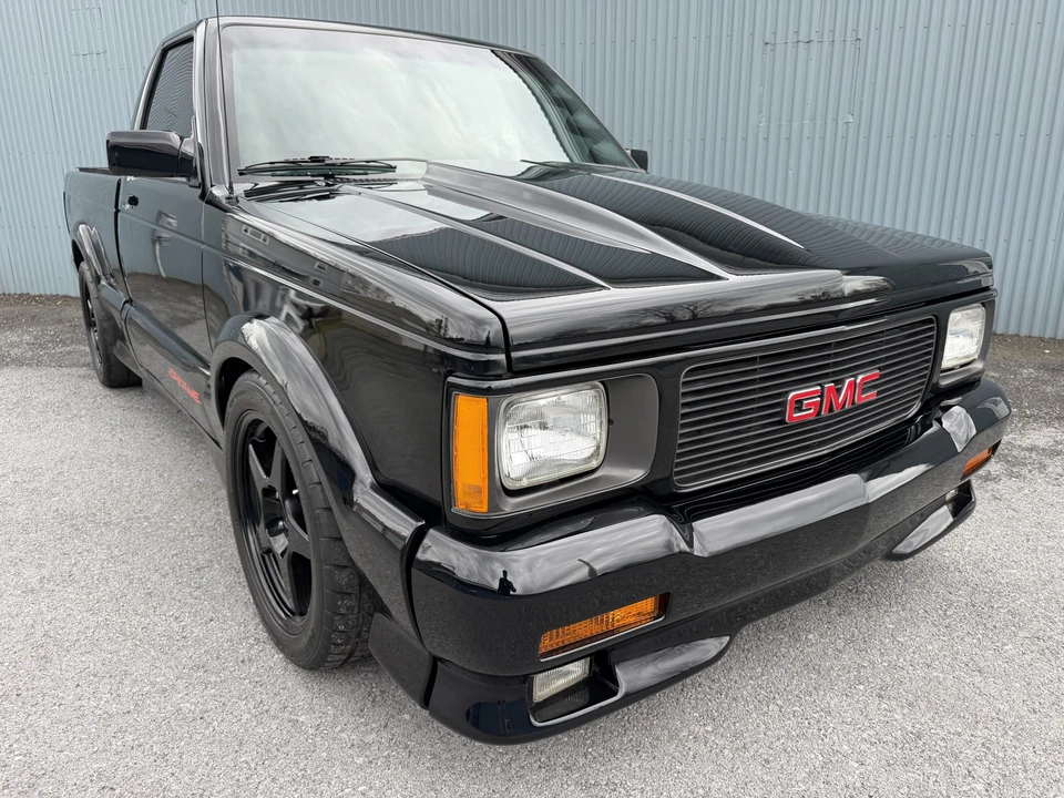 1991 GMC Syclone - Image 16 of 31