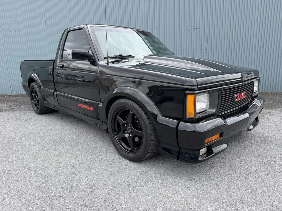 1991 GMC Syclone - Image 18 of 31