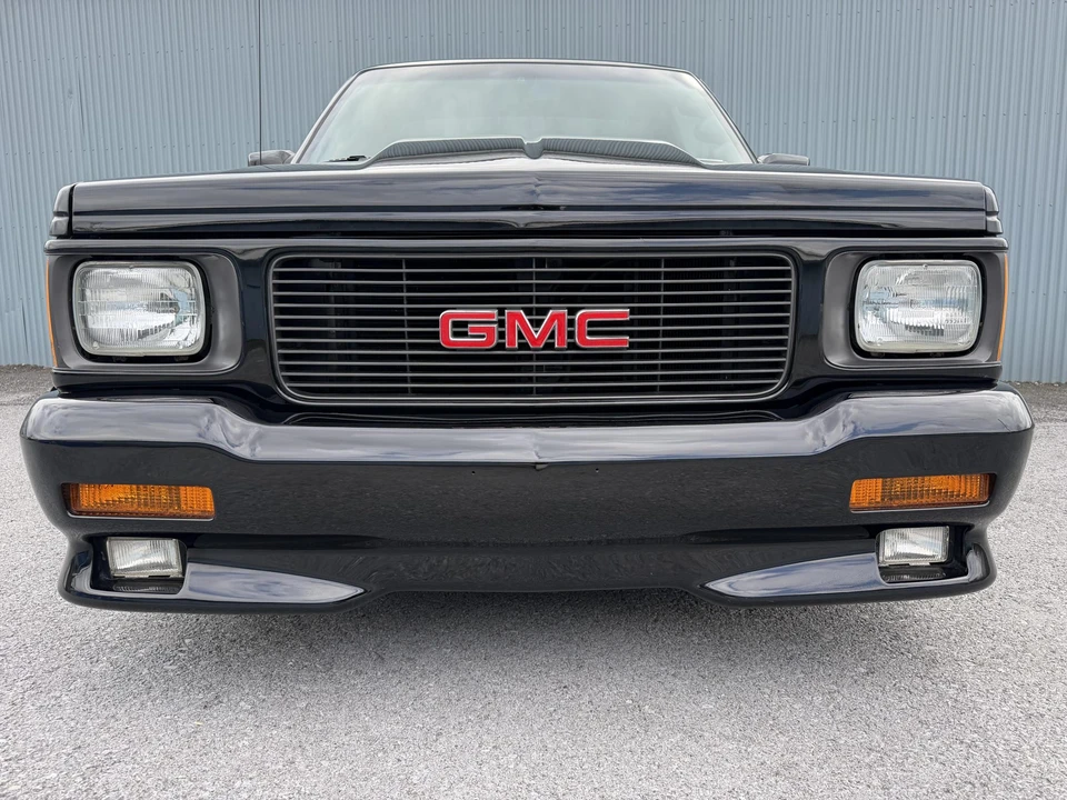 1991 GMC Syclone - Image 11 of 31