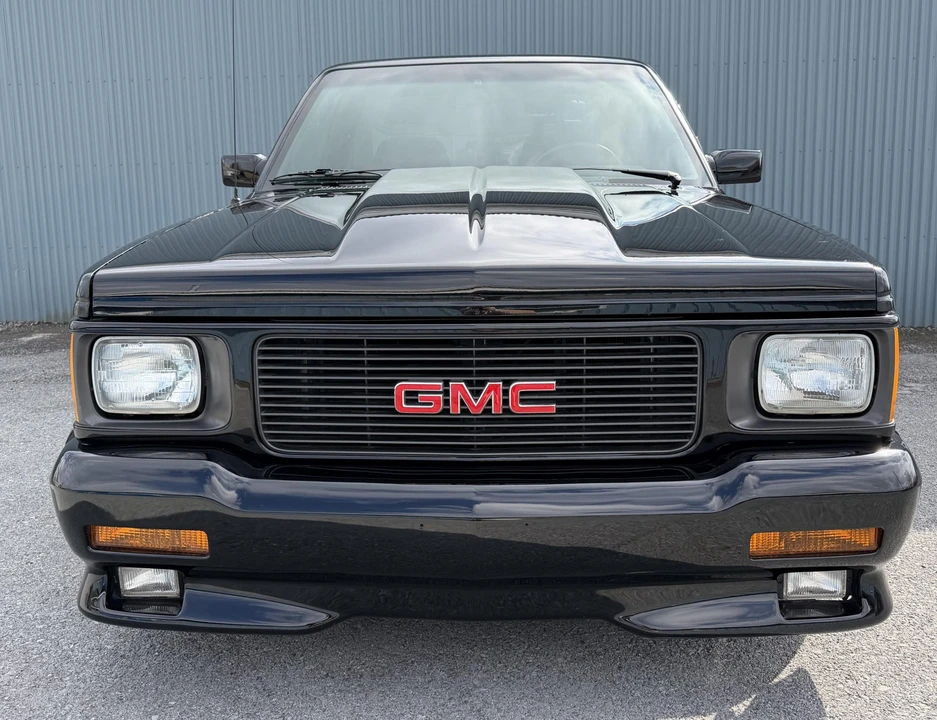 1991 GMC Syclone - Image 13 of 31