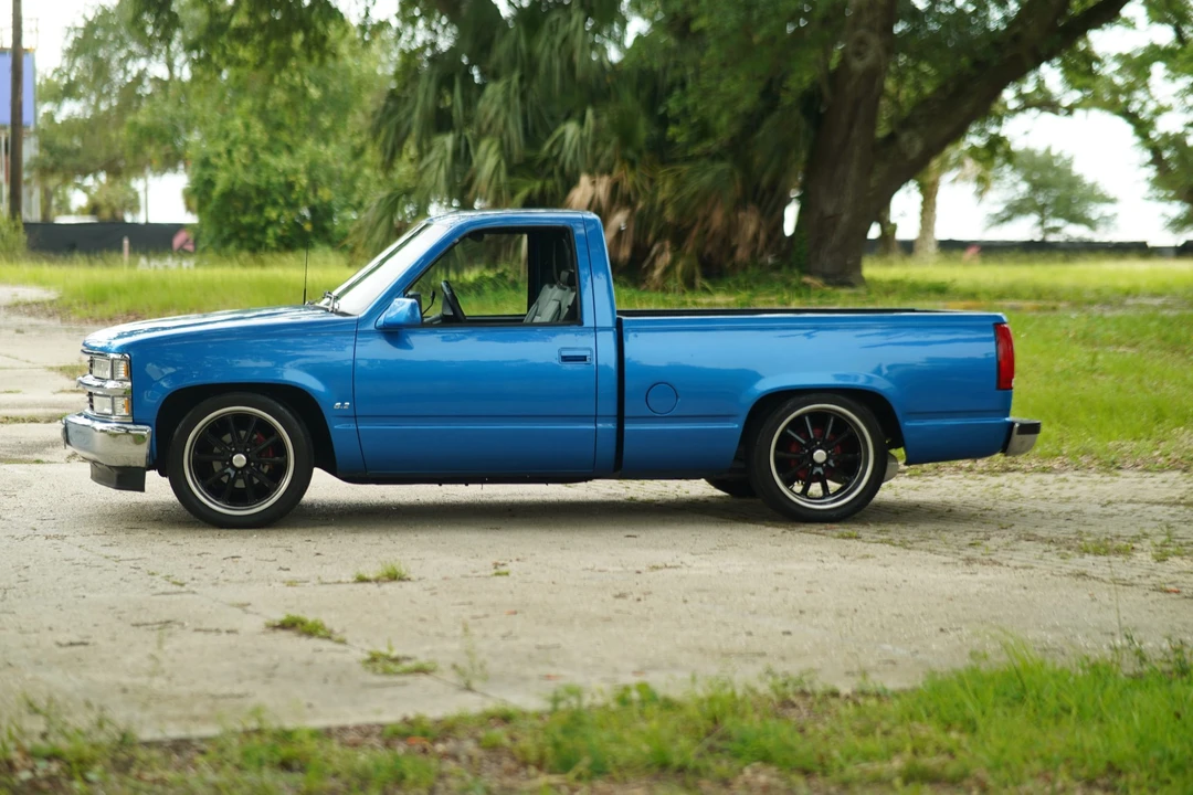 1993 Chevrolet C/K 4th Gen - Image 2 of 31