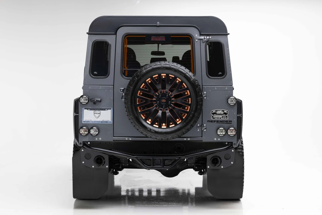 1993 Land Rover Defender 110 - Image 10 of 31