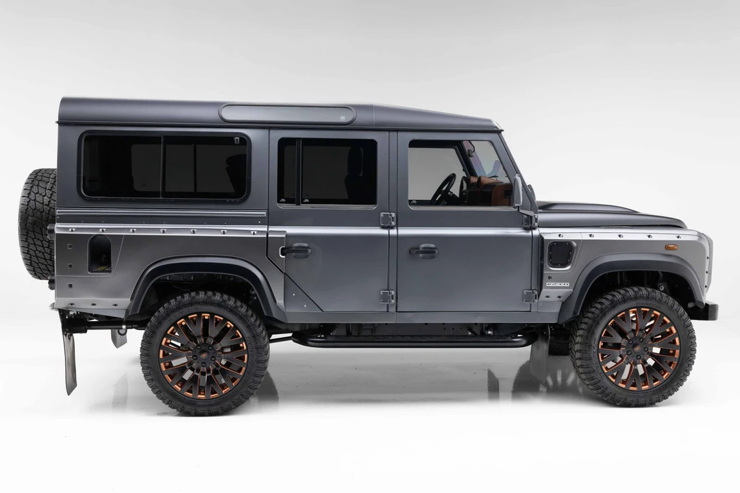 1993 Land Rover Defender 110 - Image 6 of 31