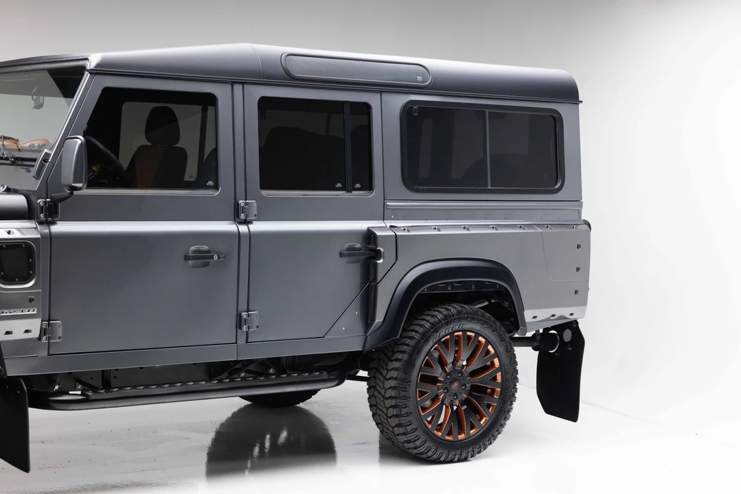 1993 Land Rover Defender 110 - Image 26 of 31