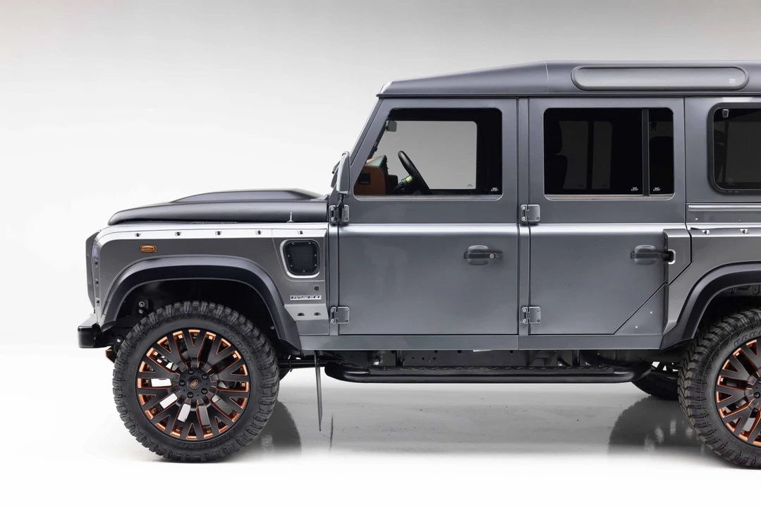 1993 Land Rover Defender 110 - Image 28 of 31