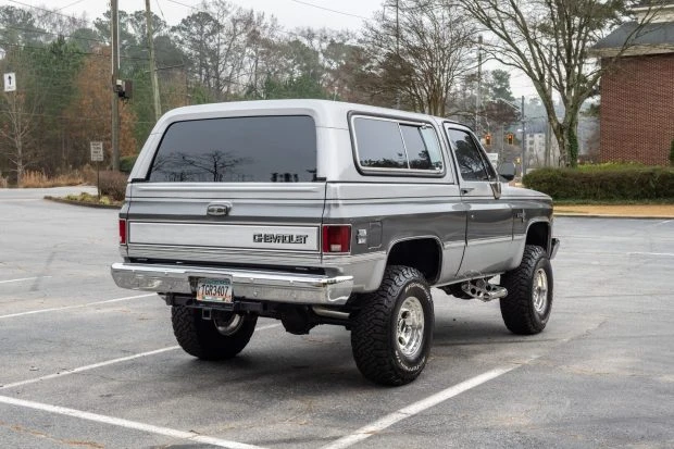 1987 Chevrolet K5 Blazer 2nd Gen - Image 2 of 7