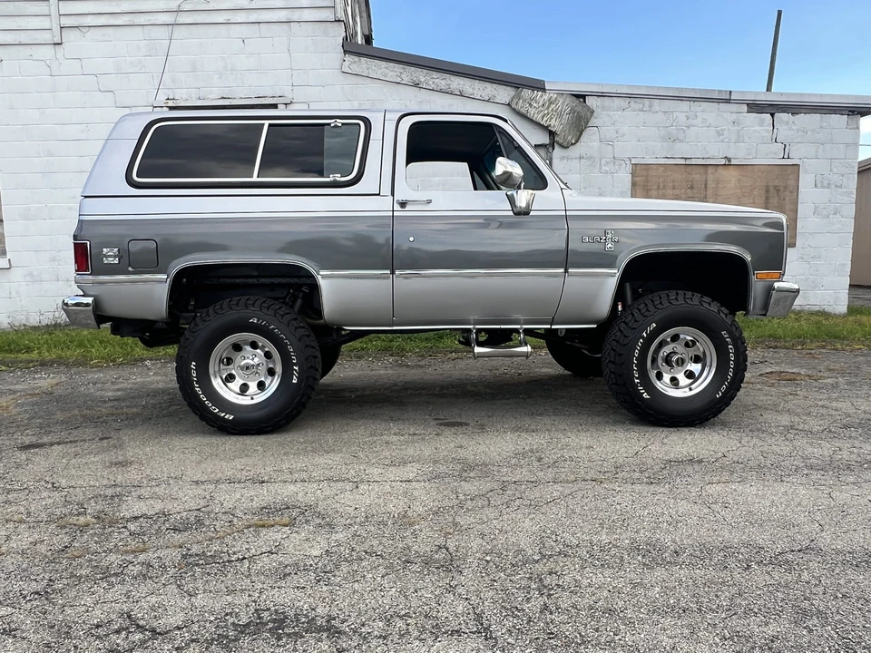 1987 Chevrolet K5 Blazer 2nd Gen - Image 28 of 31