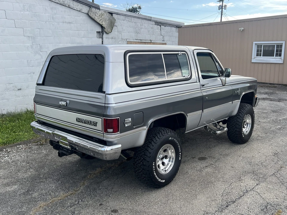 1987 Chevrolet K5 Blazer 2nd Gen - Image 23 of 31