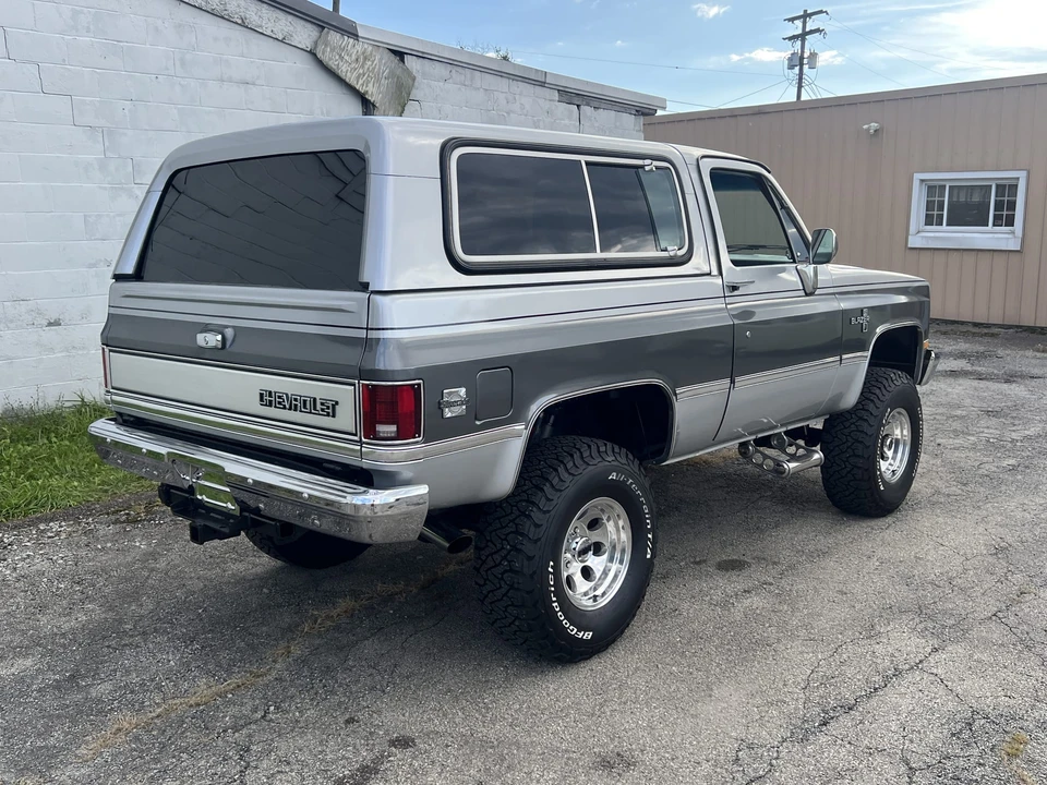 1987 Chevrolet K5 Blazer 2nd Gen - Image 24 of 31