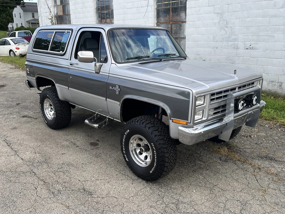 1987 Chevrolet K5 Blazer 2nd Gen - Image 30 of 31