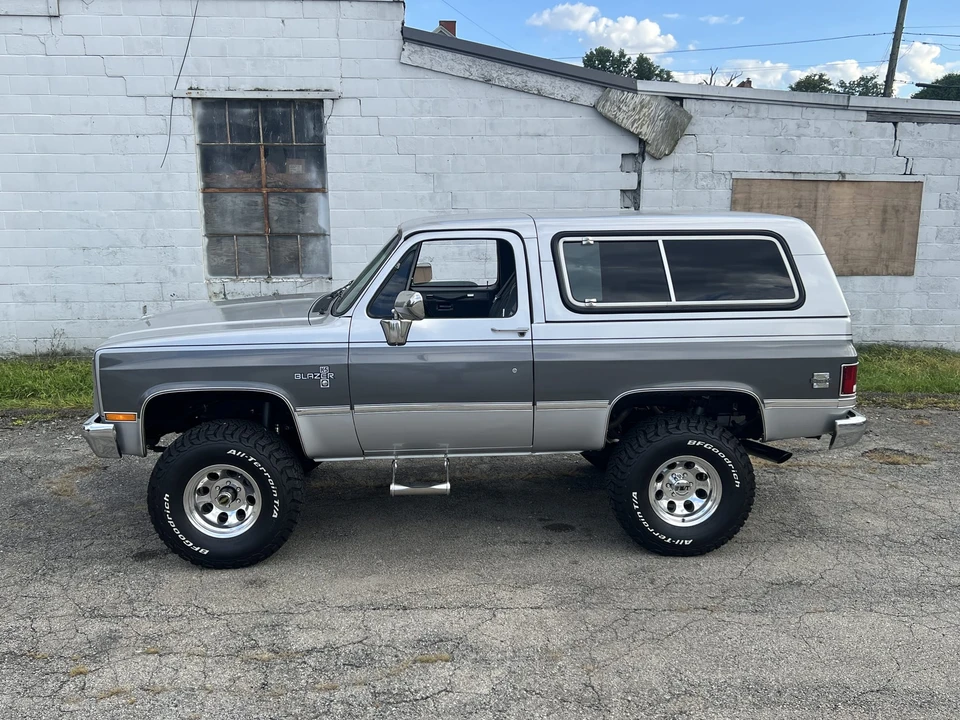 1987 Chevrolet K5 Blazer 2nd Gen - Image 5 of 31