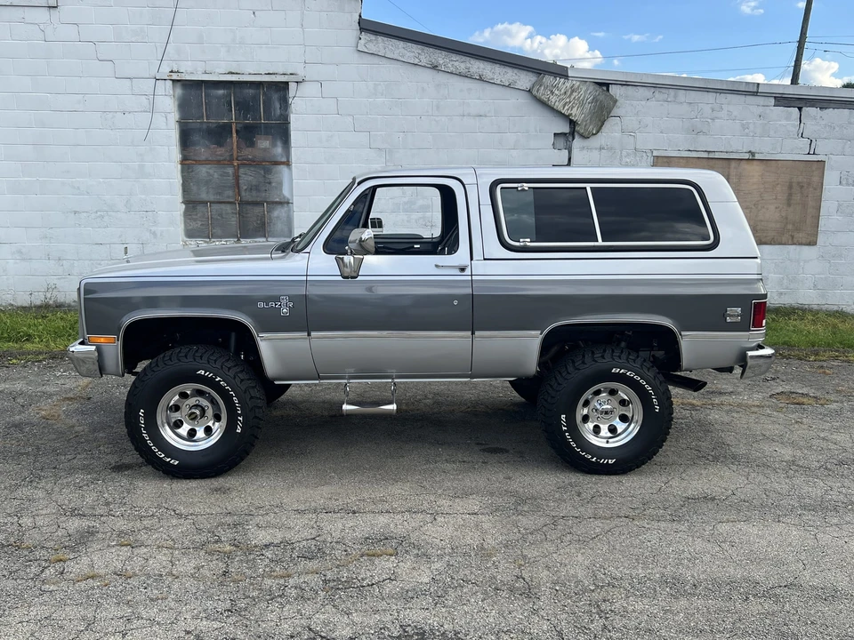 1987 Chevrolet K5 Blazer 2nd Gen - Image 6 of 31