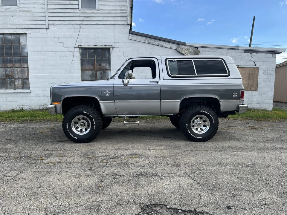 1987 Chevrolet K5 Blazer 2nd Gen - Image 9 of 31