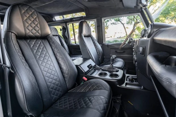 1993 Land Rover Defender 110 - Image 4 of 9