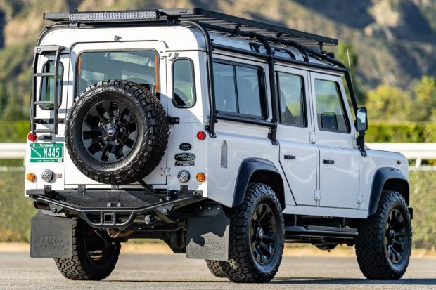 1993 Land Rover Defender 110 - Image 2 of 9