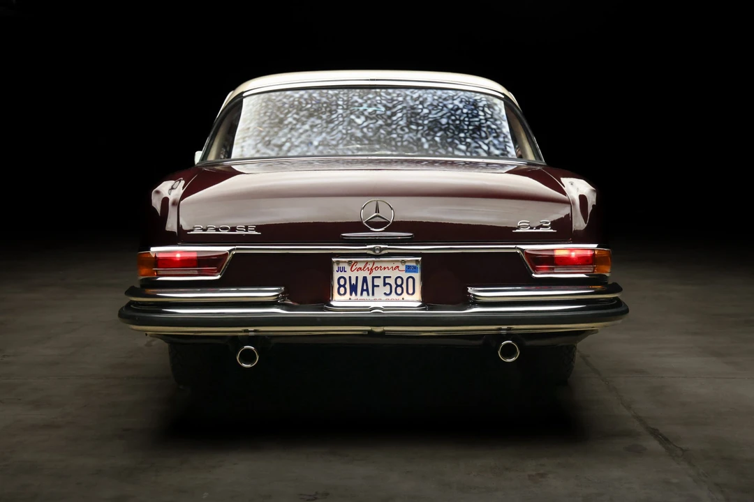1964 Mercedes-Benz W111 Coupe - Image 25 of 31