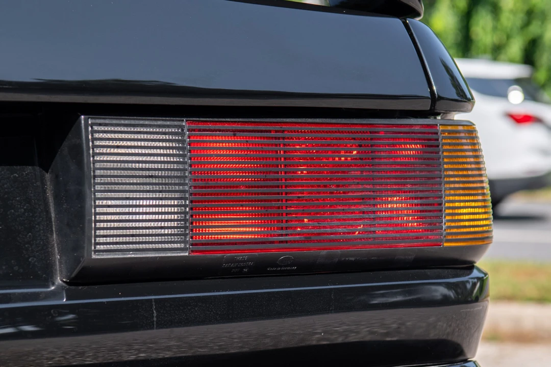 1990 Aston Martin Virage - Image 27 of 31