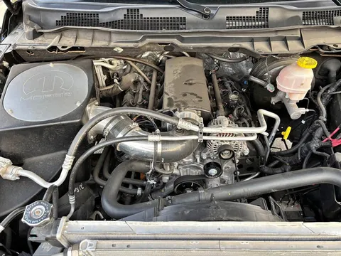 Parts & Memorabilia 6.4 Hemi SRT Engine