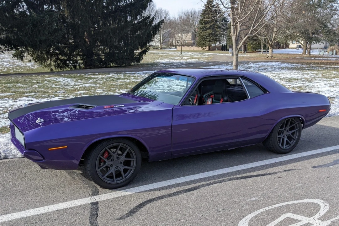 1973 Dodge Challenger Hemi 1st Gen - Image 8 of 31