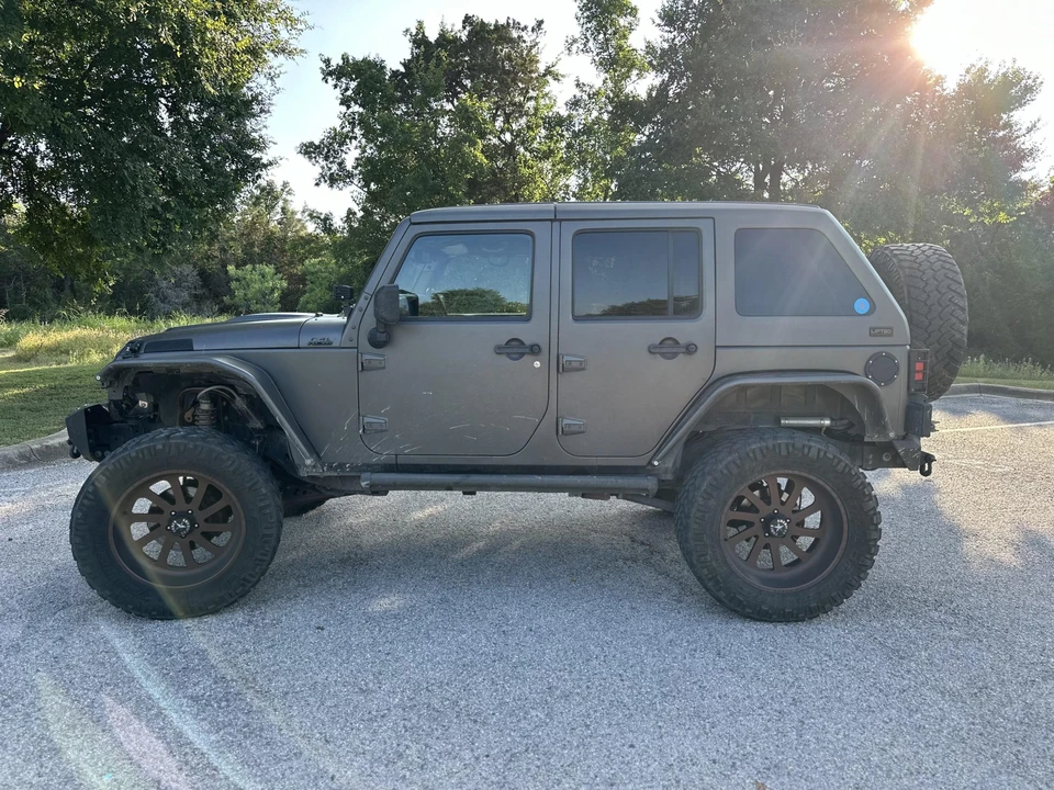 2014 Jeep JK Wrangler - Image 3 of 31