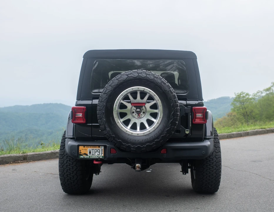 2019 Jeep JL Wrangler - Image 22 of 31