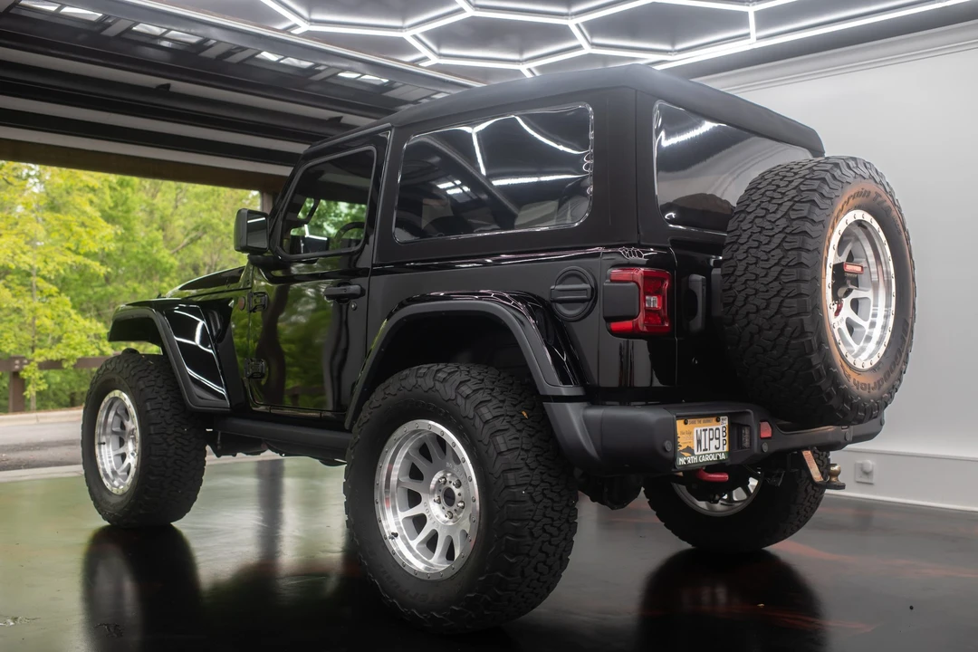 2019 Jeep JL Wrangler - Image 20 of 31